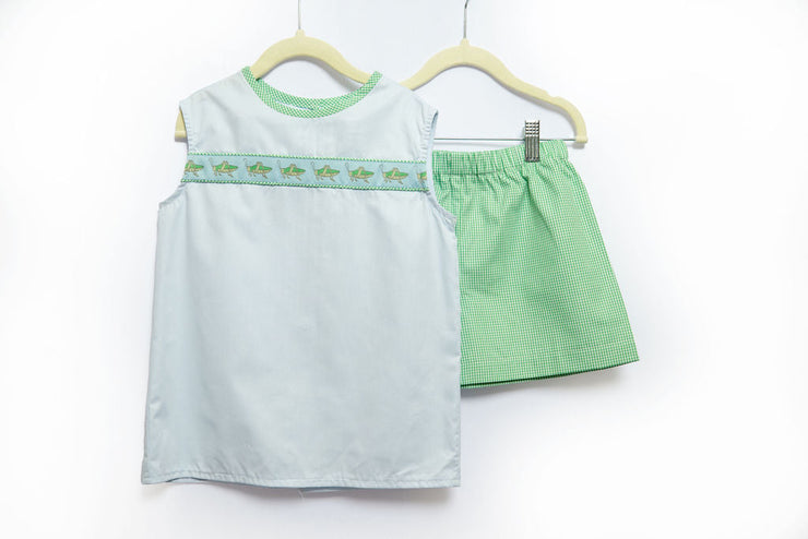 Tucker Ribbon Top in Blue Superfine Twill (#43) with Green Gingham (#7) and Grasshopper Ribbon (Trim V)
